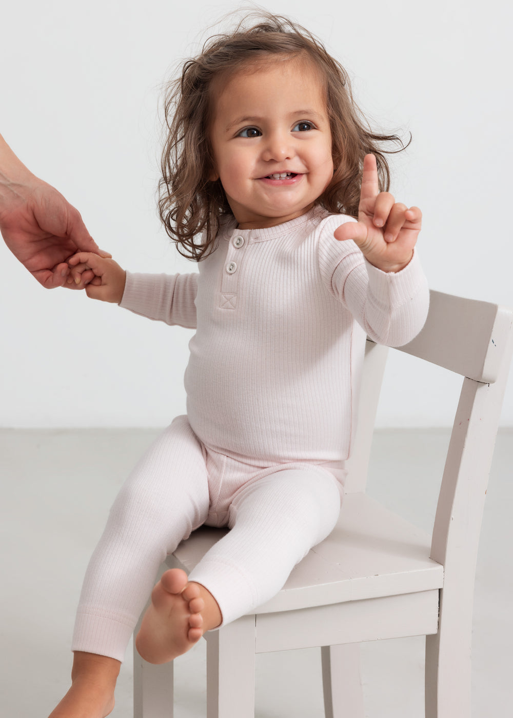 Rosa leggings til barn med ribbet mønster, elastisk talje og heldækkende ben