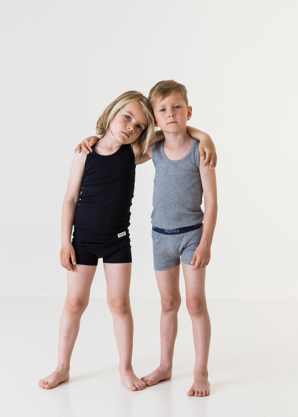 Sorte boxershorts på barn med MarMar-logo i elastisk linning