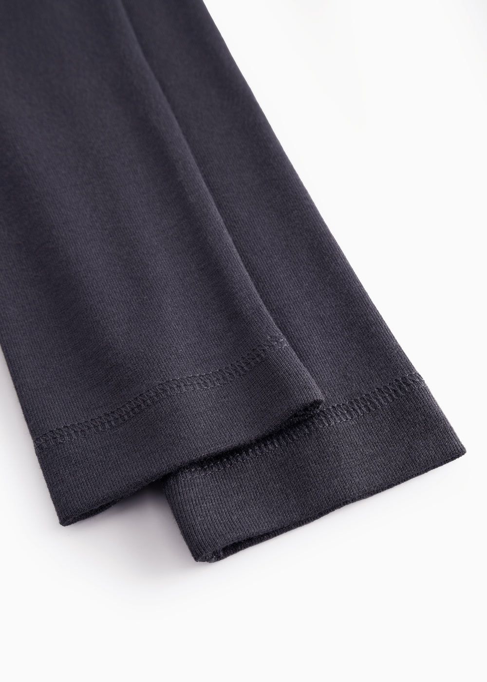 Mørkeblå leggings med forstærket nederkant og diskrete sømme ved anklen