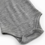 Uld ribbodystocking i gråmeleret med trykknapper i skridtet
