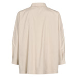Beige skjorte set bagfra med krave