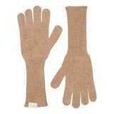 Par lange strikhandsker i lys camel melange med ribbet manchet og femfingersnit.