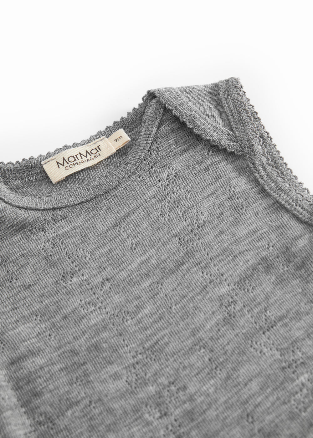 Ærmeløs grå melange uld bodystocking med rund hals og MarMar-label