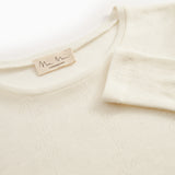 Uld pointelle T-shirt i naturfarve med rund hals og mærkets logo ved kraven