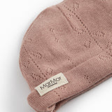 Uld hue i brændt rosa med pointelle-mønster og MarMar-logo på ribkant