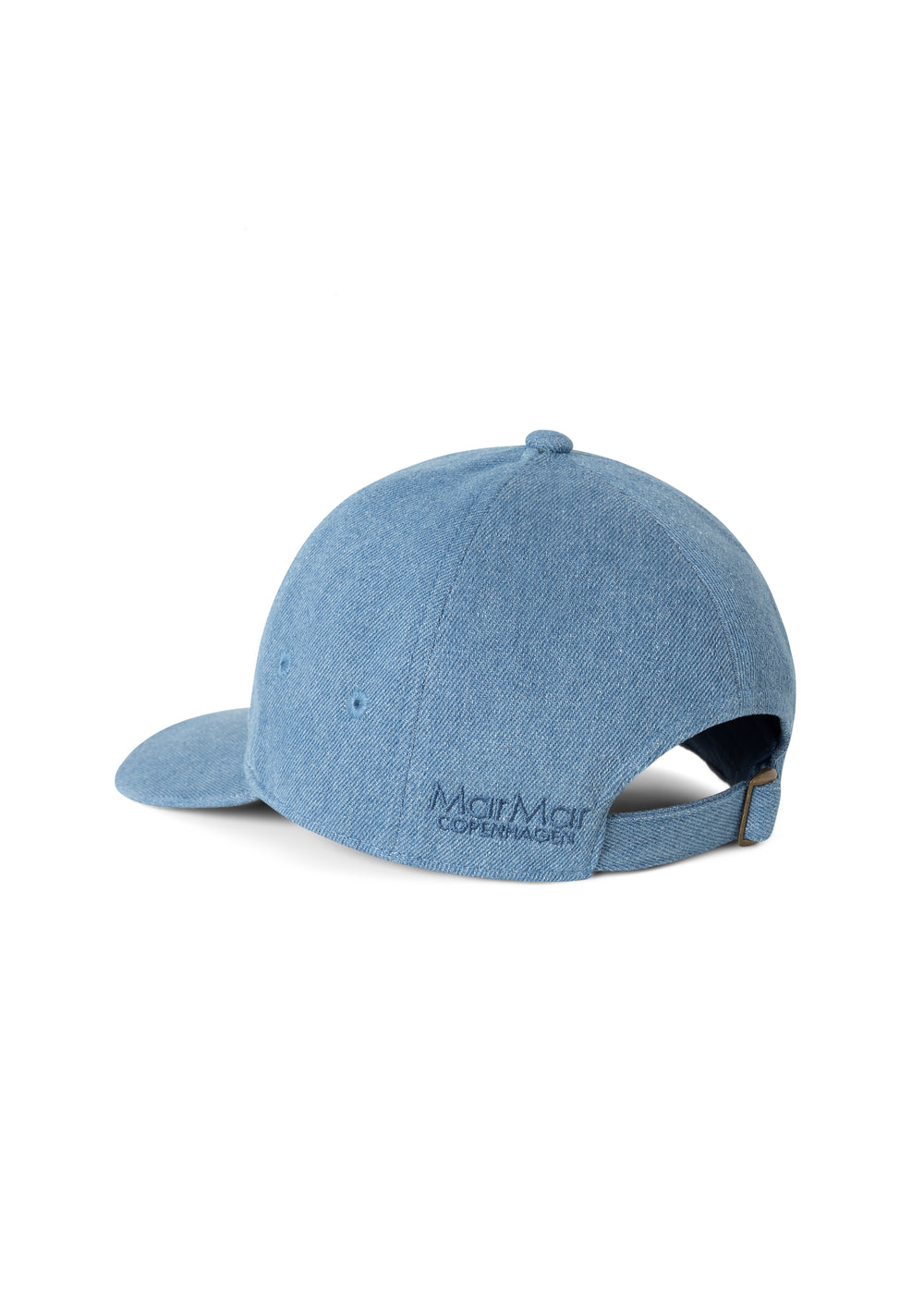 Arlo kasket i lyseblå denim med buet skygge og MarMar Copenhagen-logo