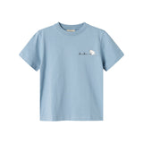 Lyseblå børne-T-shirt med lille Moomin-figur på brystet