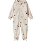 Beige baby regndragt med Moomin print, hætte og fodstropper