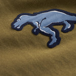 Langærmet oliven T-shirt med blå dino-patch foran