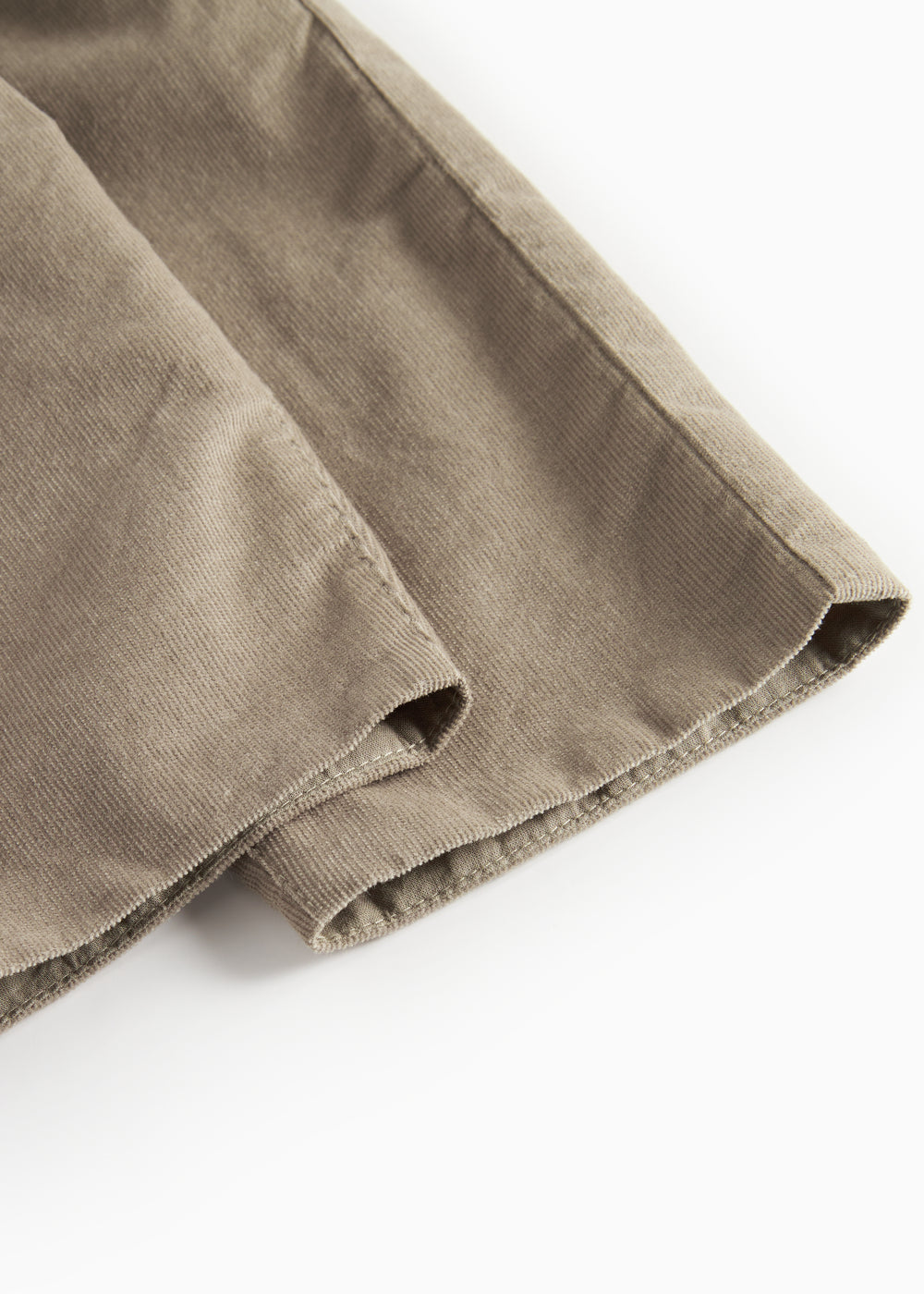 Beige babyfløjlssbukser med elastisk talje til børn
