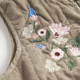 Beige quiltet vest med blomsterbroderi til børn