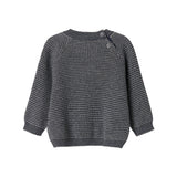 Mørkegrå strikket babypullover med rund hals