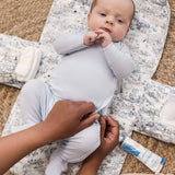 Baby på Pusleunderlag med sødt Moomin print