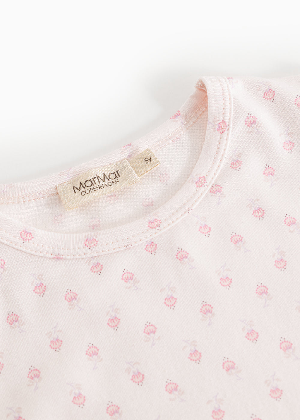 Langærmet natbluse med rund halsudskæring og mini-blomstertryk, synlig mærkeetiket