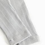 Piva ribstrikkede bukser i lys grå med elastisk manchet og sømdetaljer
