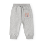Grå babybukser med lomme og lille logo-print foran
