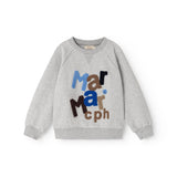 Grå sweatshirt med flerfarvet “Mar mar” logo-print foran og lange ærmer