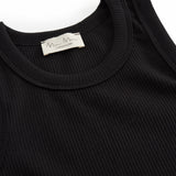 Ribbet sort tanktop til kvinder